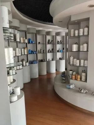 Traktorteile Brennstofffilter Gehäuse 336430-A1 BF7881 P954554 für Kundenanforderungen